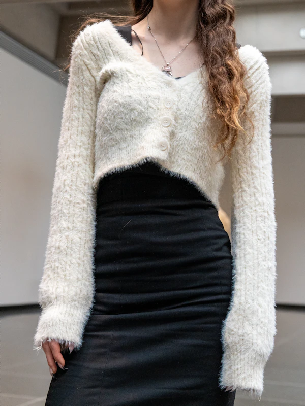 Days 4–5: Cream knit · black midi skirt